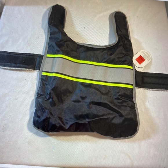 New Top Paw black dog coat with reflective strips fur lined size Medium - Picture 6 of 7